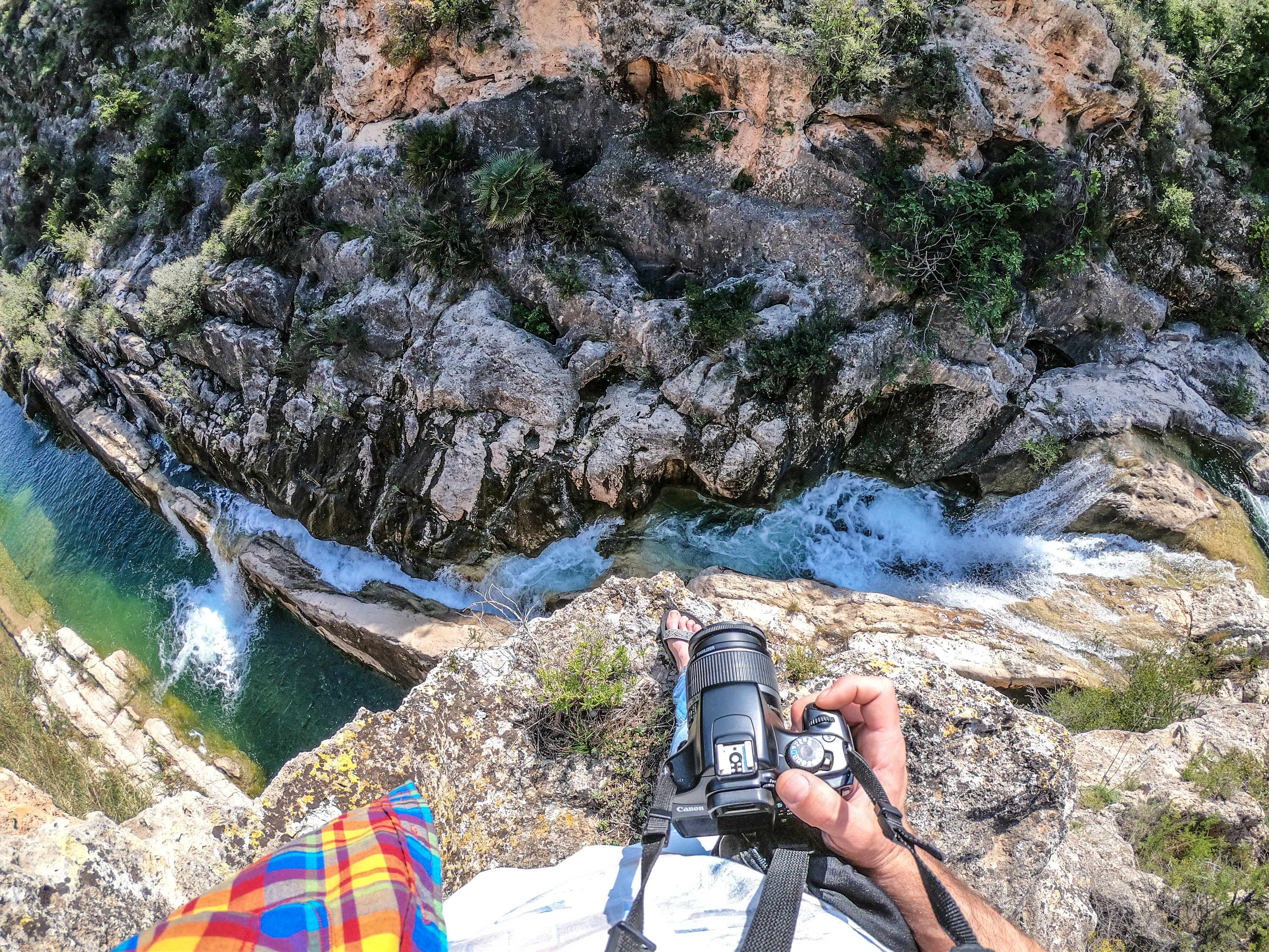 Localizaciones · scouting con cámara sobre cañón